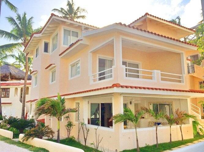 Los Corales Tropical Beach Resort & SPA