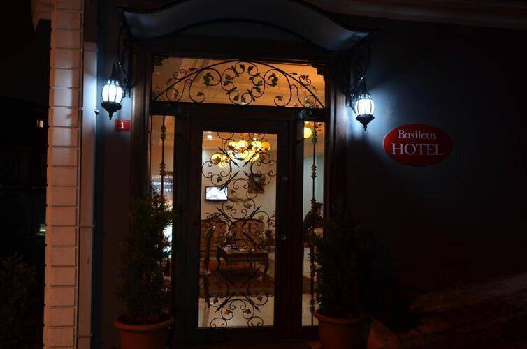 Basileus Hotel