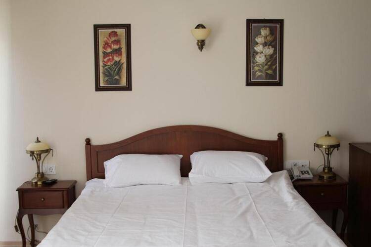 Basileus Hotel