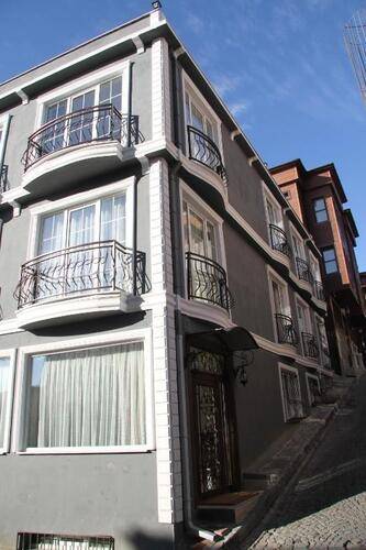 Basileus Hotel