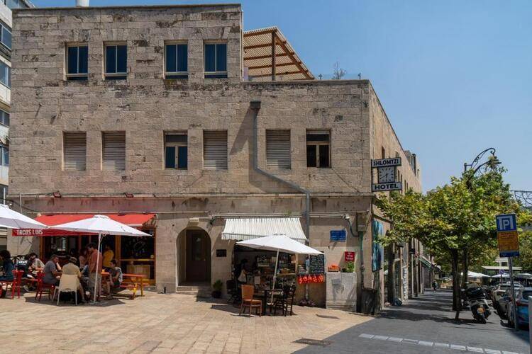 Shlomtzi Hotel