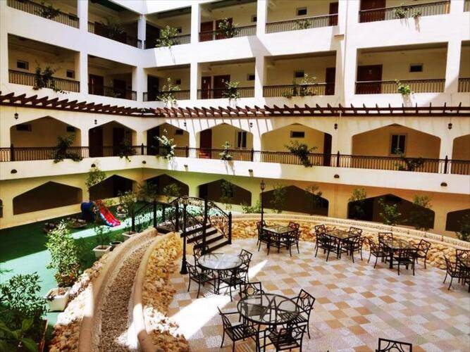 Johny International Hotel