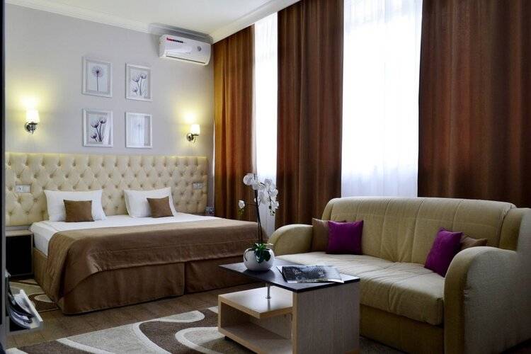 Отель Lux Promo Park & House