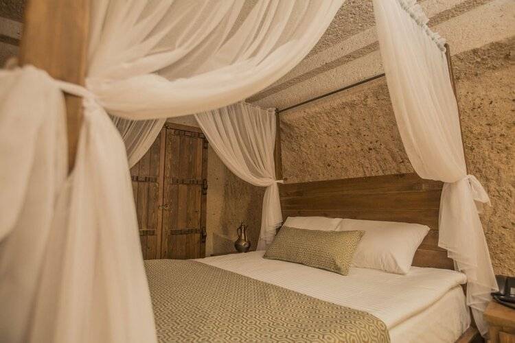 Helike Cave Hotel