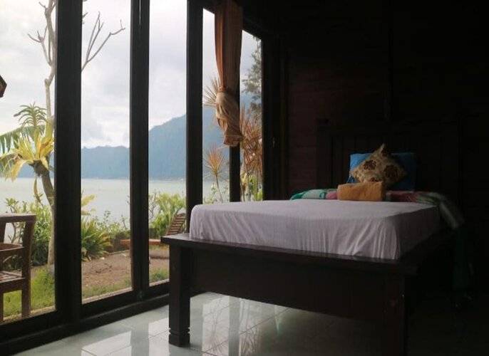 Batur Green Lake