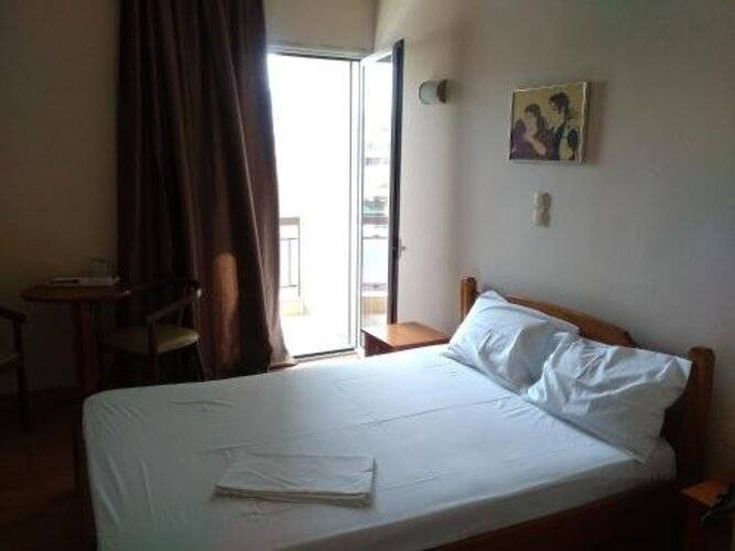 Glaros Hotel