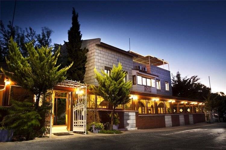 Antik Motel