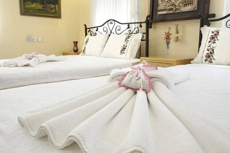 Antik Motel